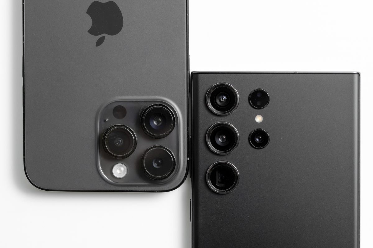 prikaz android i iphone telefona